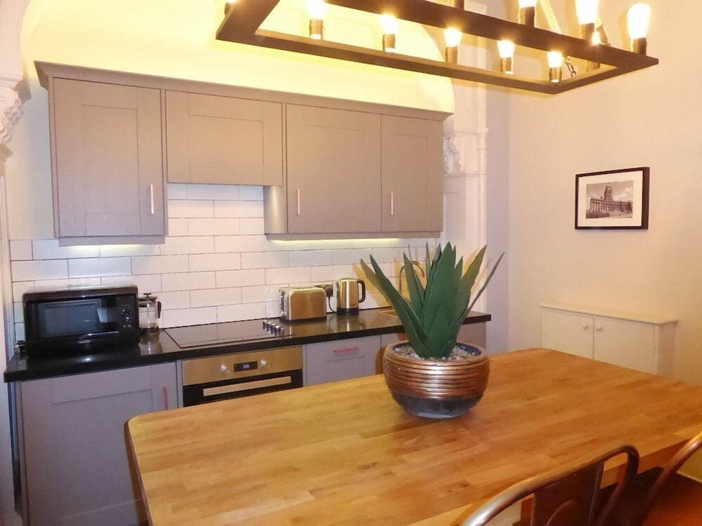 The Deakin at Claremont Apartments