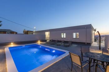 House With Private Pool Magdalena