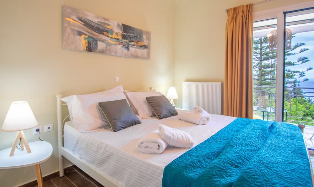 Alavastros Villa near 3 Sandy Beaches