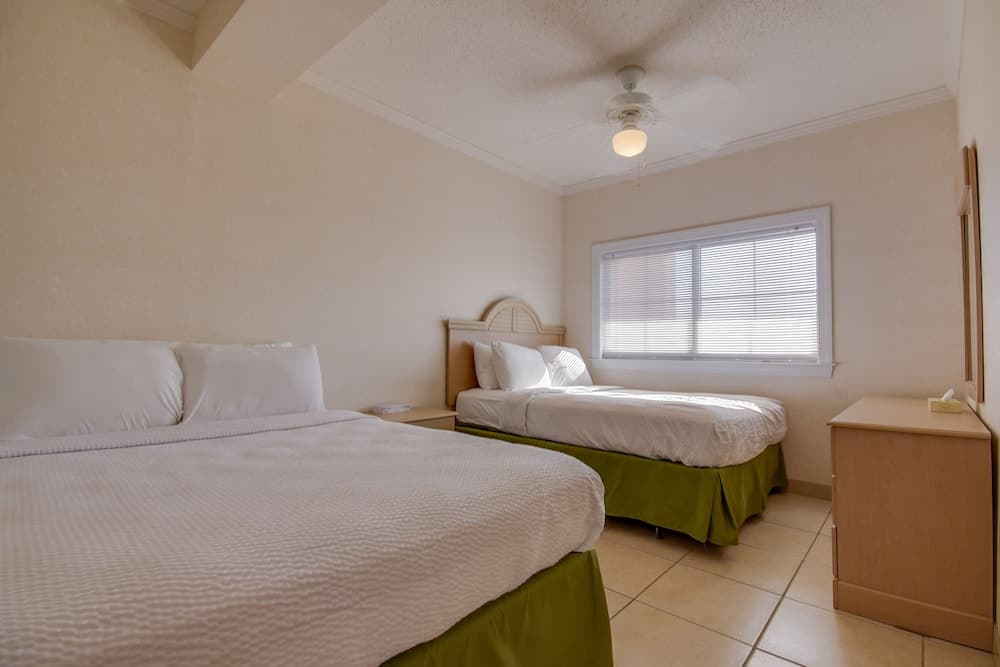 Americana Condos 10th street