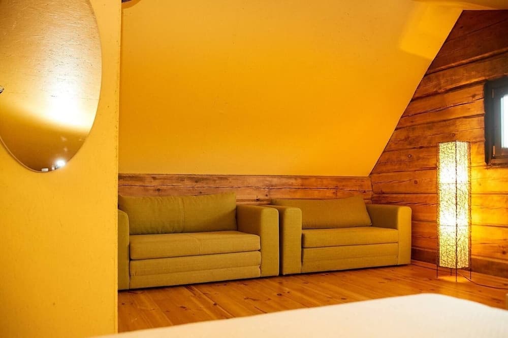 Villa With Sauna and hot tub on the Lakeshore