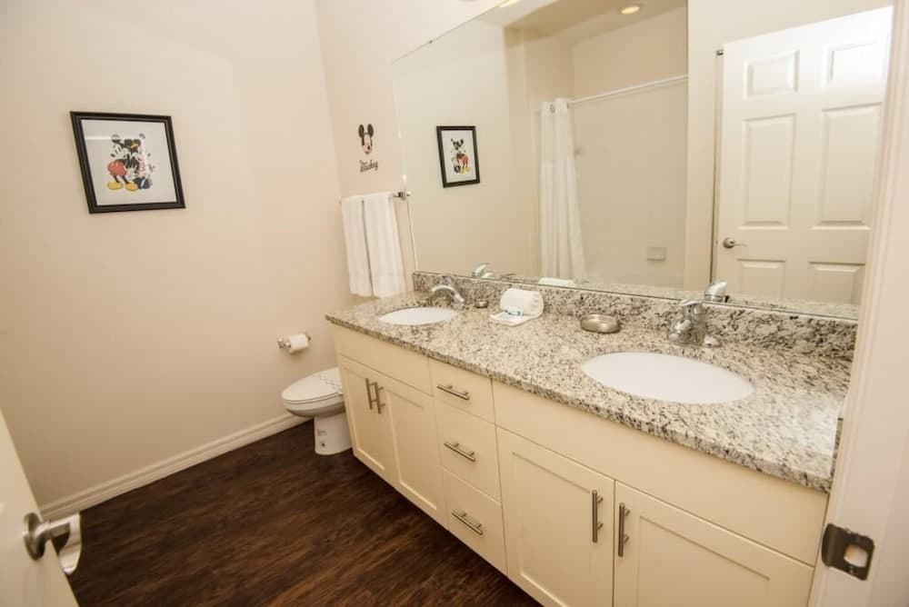 December Special LV 3 Beds 2 Baths Id:61208