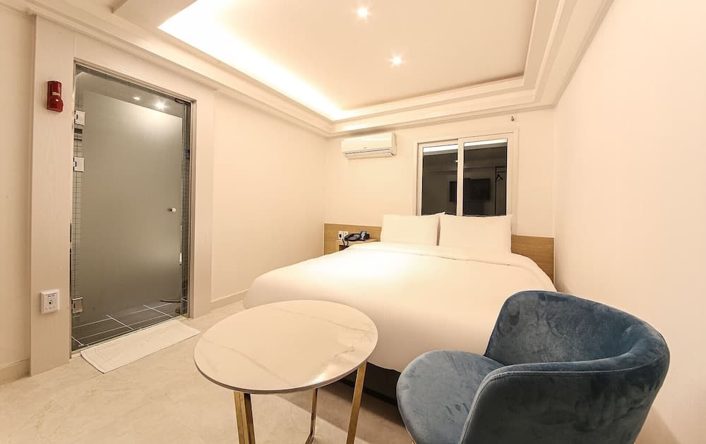 Busan Seomyeon Business Hotel J7