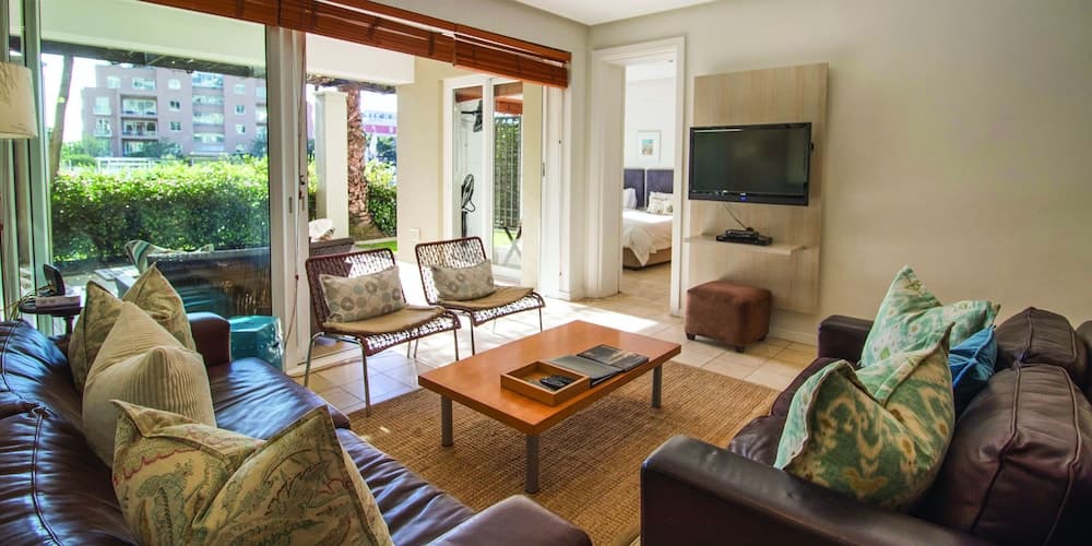 Two Bedroom Apartment - Fully Furnished and Equipped