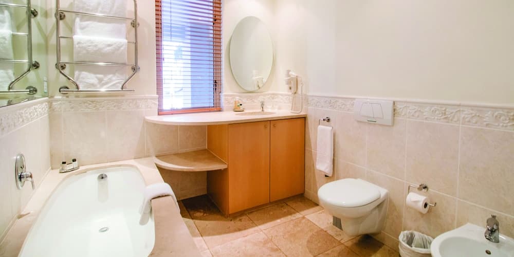 Two Bedroom Apartment - Fully Furnished and Equipped