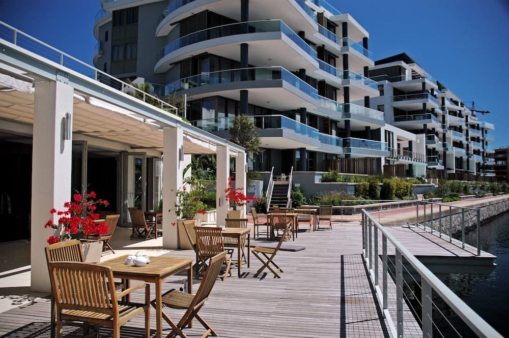 Three Bedroom Apartment - Fully Furnished and Equipped