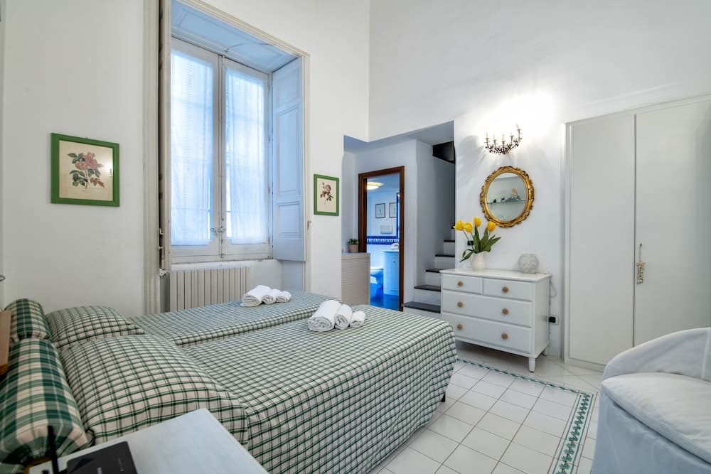 Upscale Central Amalfi Apartment In 19th-century Building