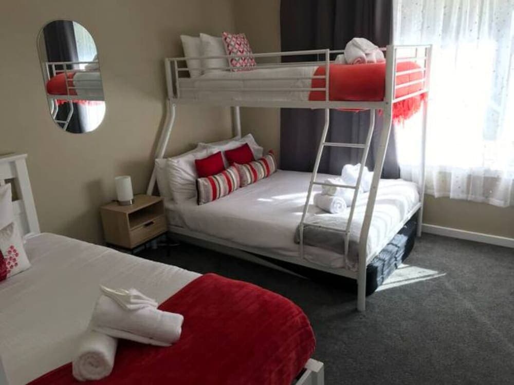 BlueFin Tuna Fishermen Whale Watching