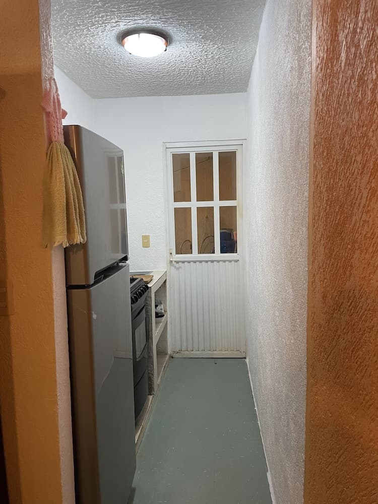 Air-conditioned Zihuatanejo - Close To Beaches & World Class Snorkeling! 2 Bedroom Condo by Redawning