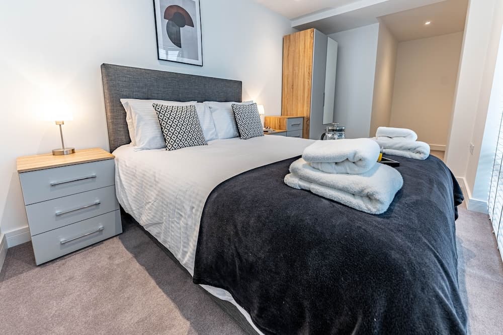 Celador Apartments - Wellington House