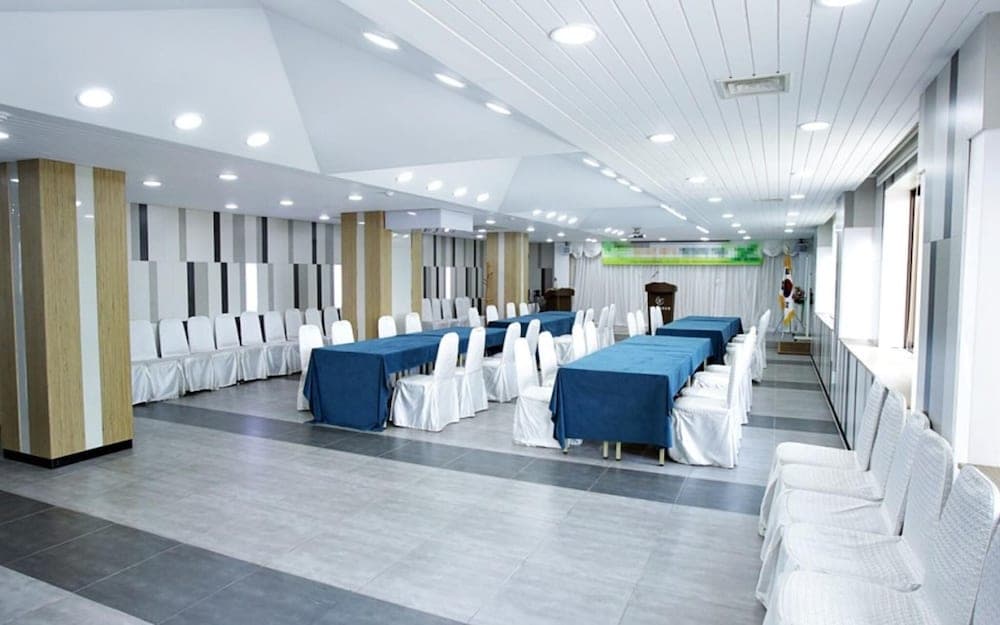 Onyang Herington Tourist Hotel