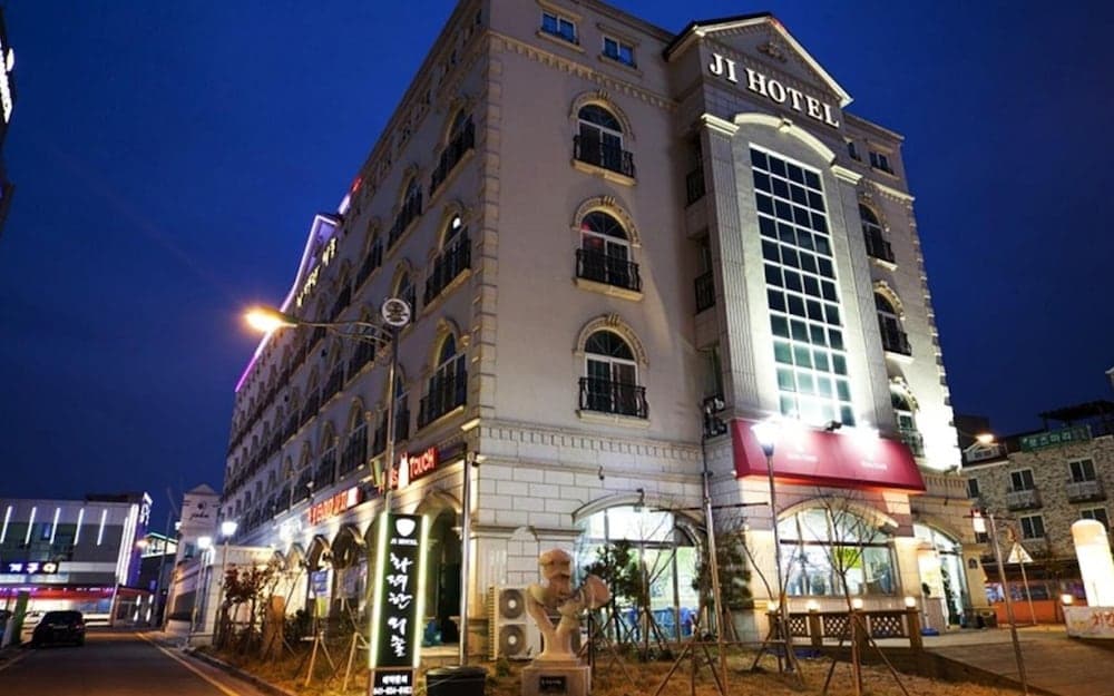 Daecheon JI Hotel