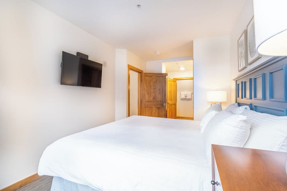 Buffalo Lodge #8367 by Summit County Mountain Retreats