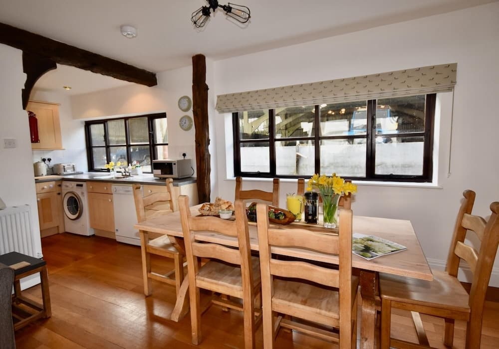 Tithe is a Stunning Barn Conversion Close to Ryde Sleeps 6