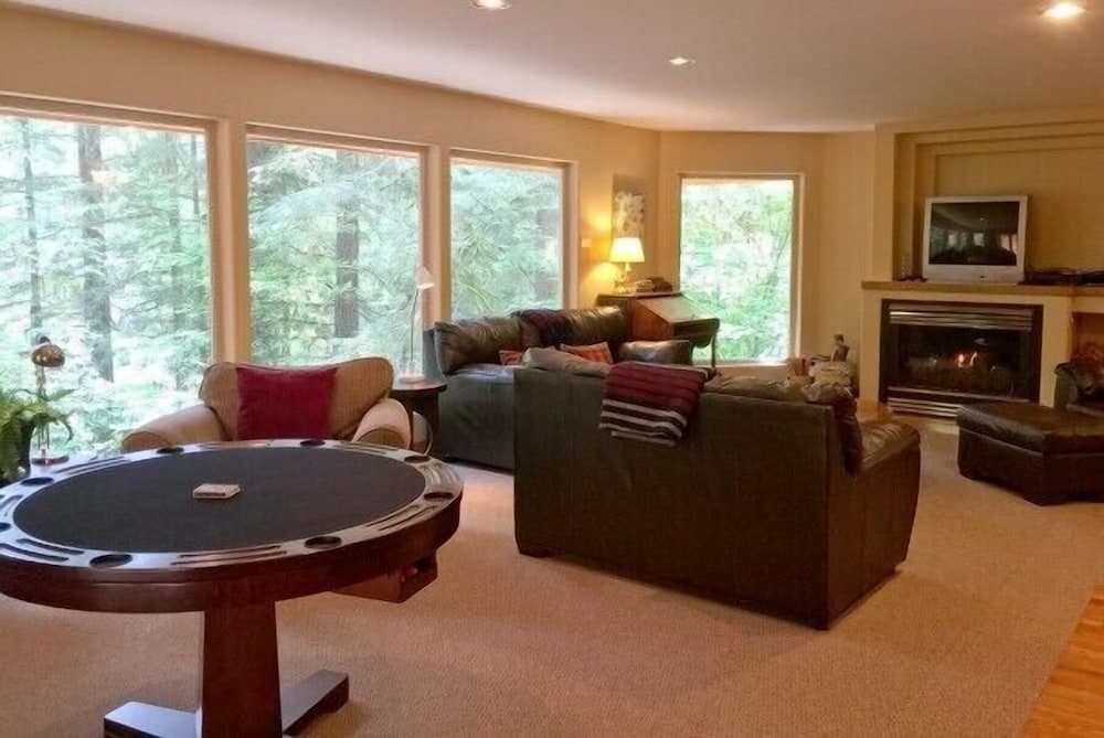 Mt Baker Lodging Cabin 29 - Sleeps 11