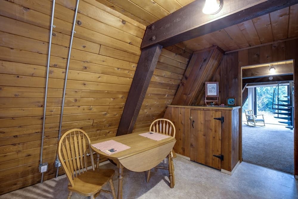 Mt Baker Lodging Ensuite 5 - Sleeps 2
