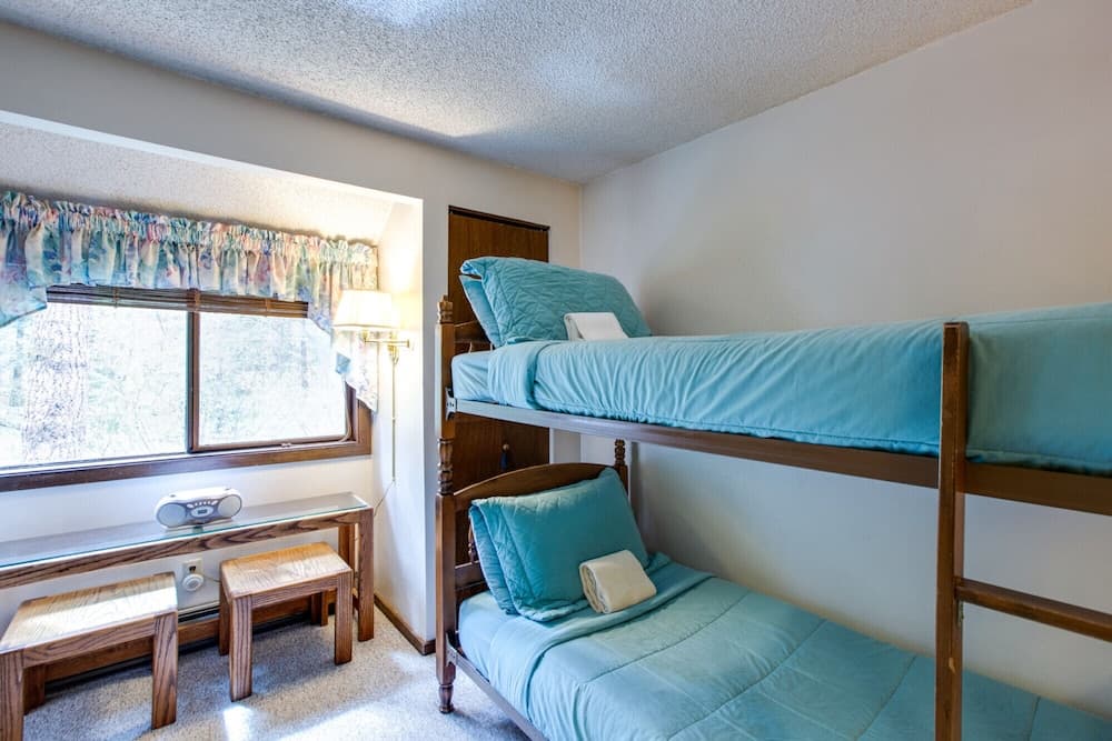 Mt Baker Lodging Condo 38 - Sleeps 6