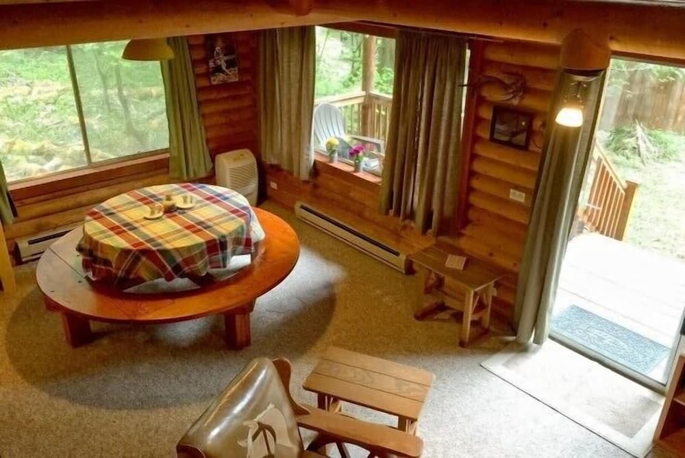 Mt Baker Lodging Cabin 17 Sleeps 8