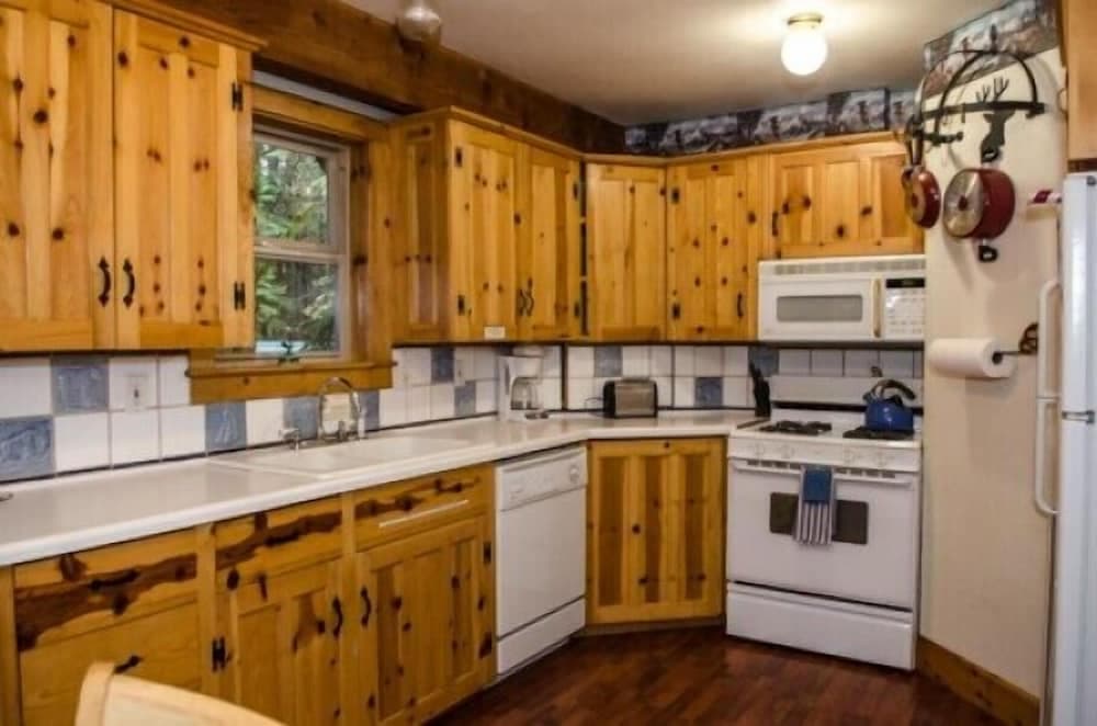 Mt Baker Lodging Cabin 25 - Sleeps 6