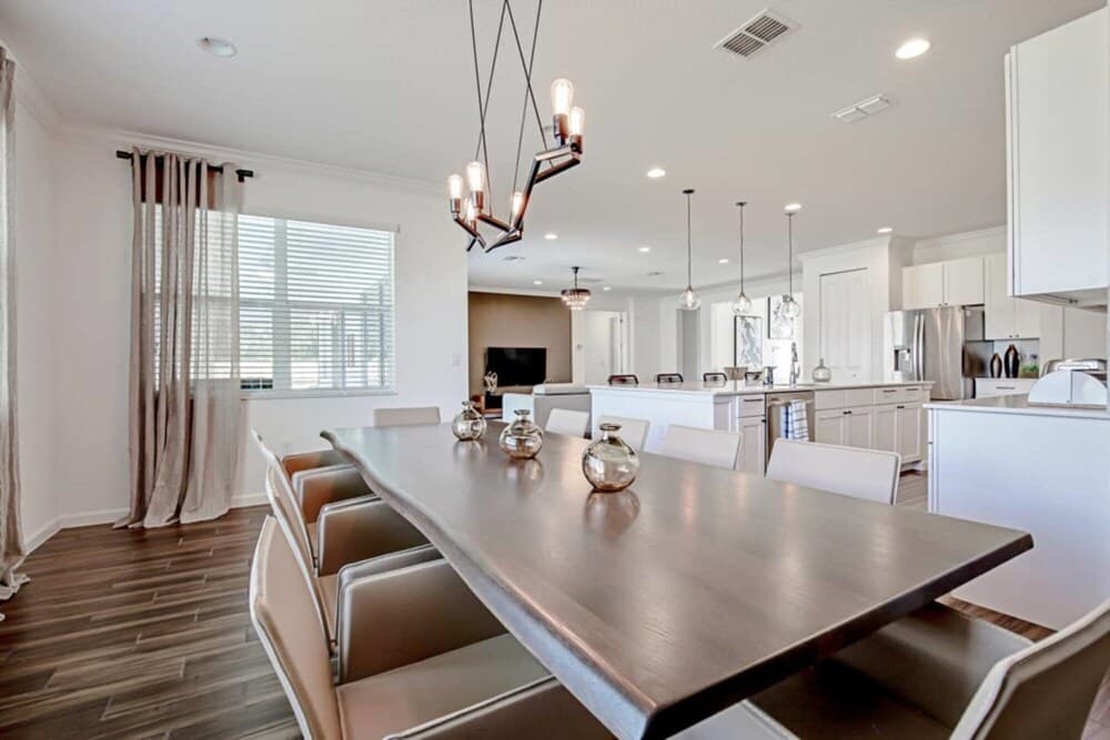 Comfortable and Modern Home With Private Pool Near Disney