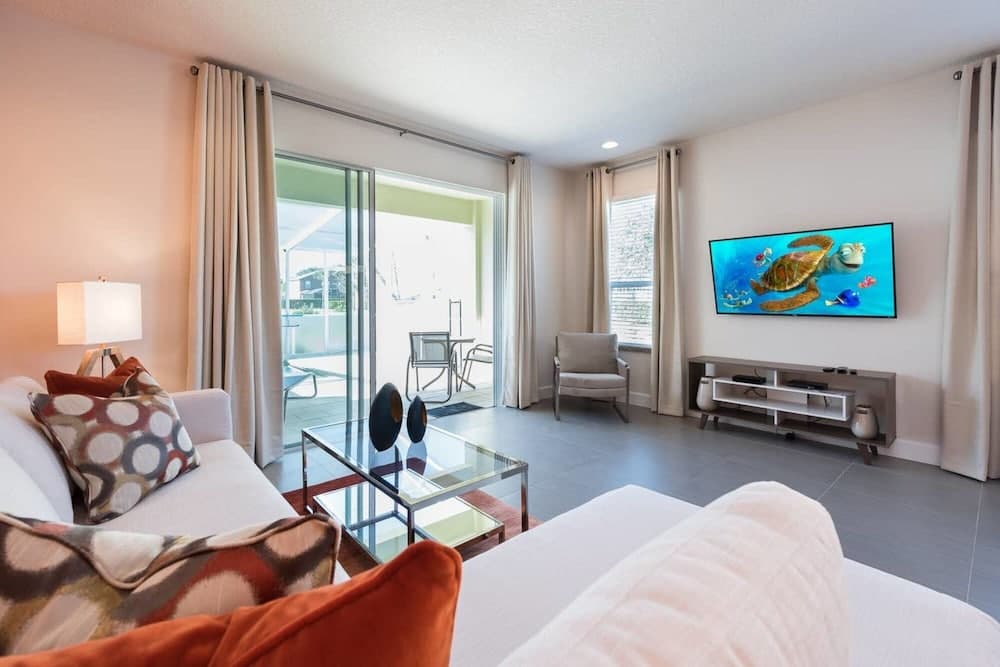 Sweet Home With a Nice Private Pool Near Disney