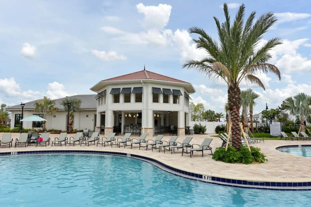 Spacious Home With a Great Private Pool Near Disney