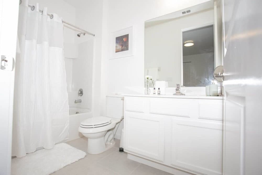 Spacious Luxury Home With Private Pool Near Disney