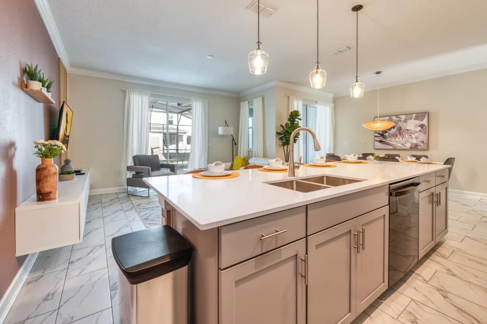 Awesome Home With Private Pool Near Disney