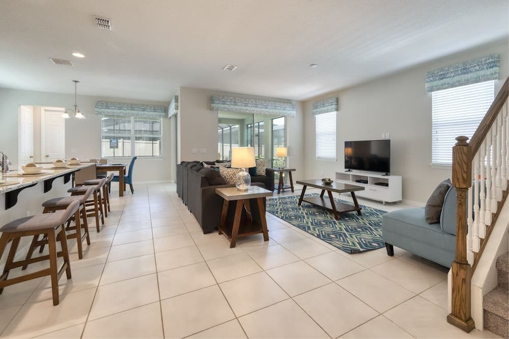 Modern Home With Private Pool Near Disney