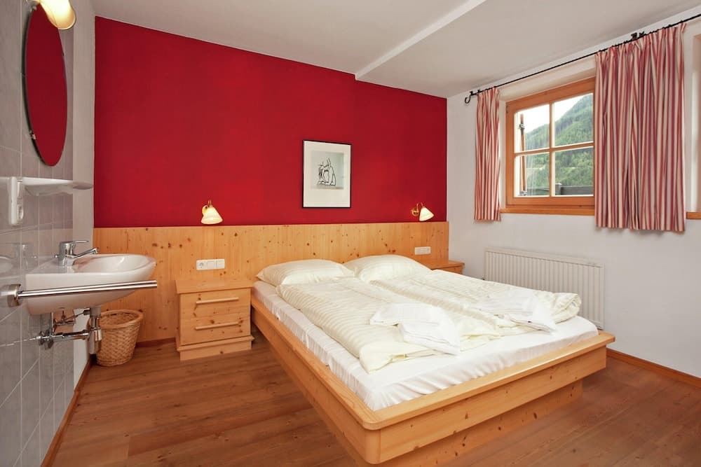 Chalet in Konigsleiten Near Ski Area