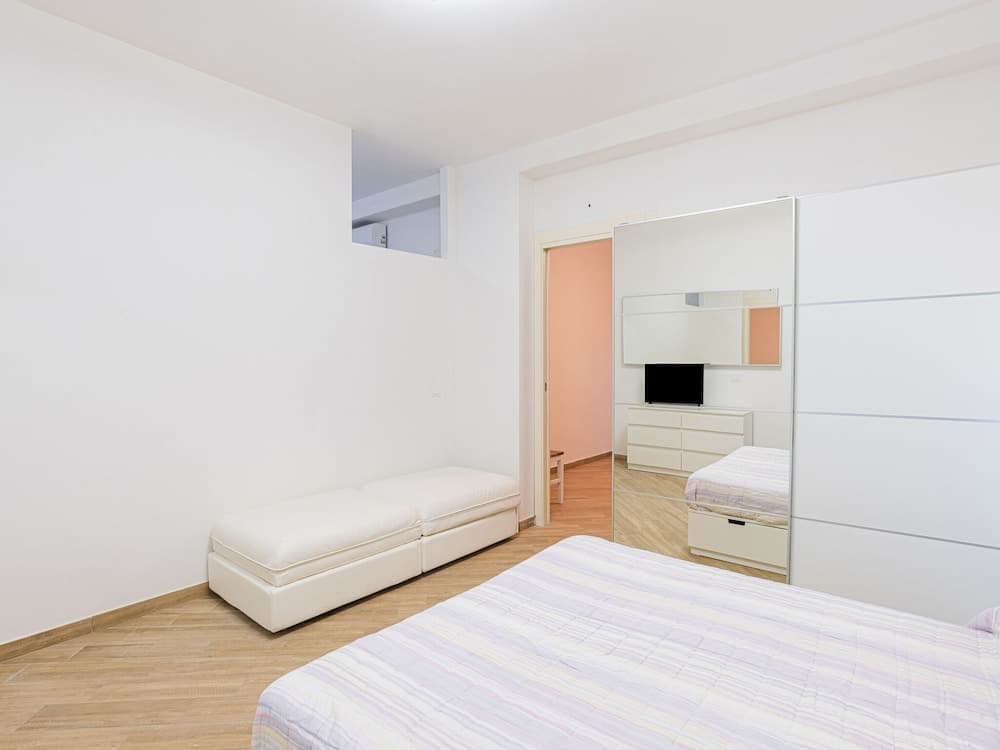 Delightful Apartment in Fondachello With Private Garden