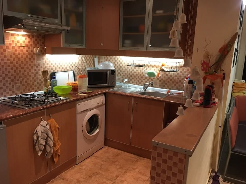 Inviting 4-bed Villa in Dolishte