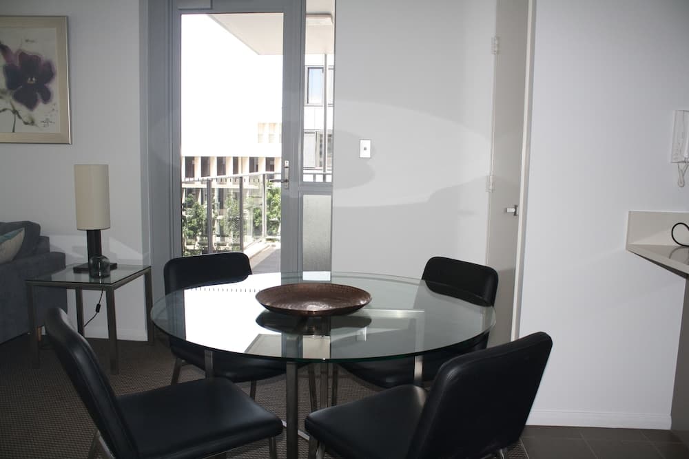 Wyndel Apartments - Miller Street