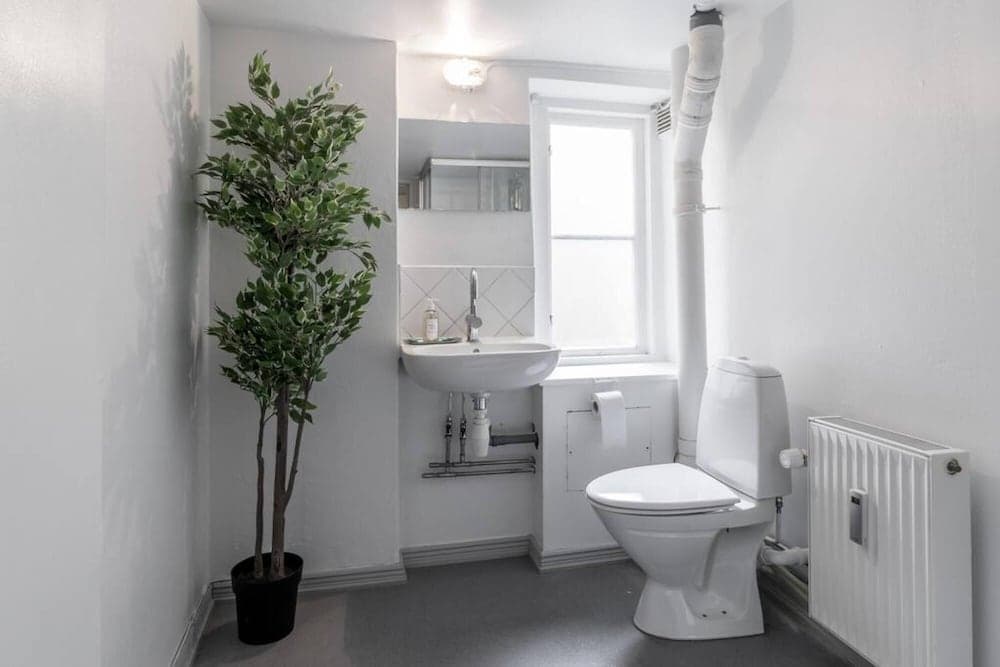 Apt Centrum of CPH 50M to Metro w Balcony