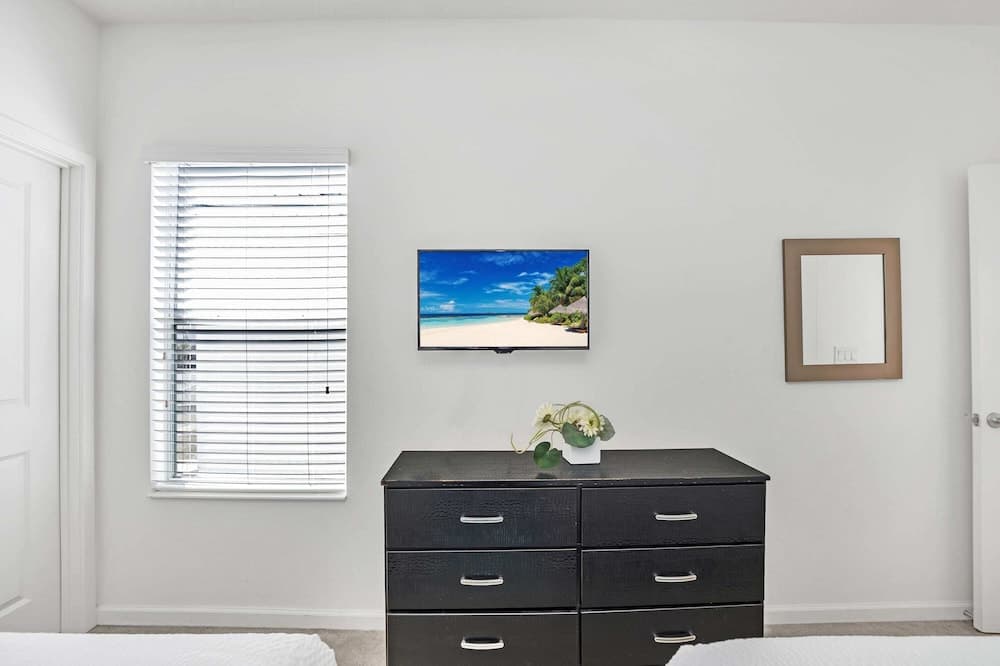 Stunning Lake View, Big Pool Area With CDC Standards #6bv507