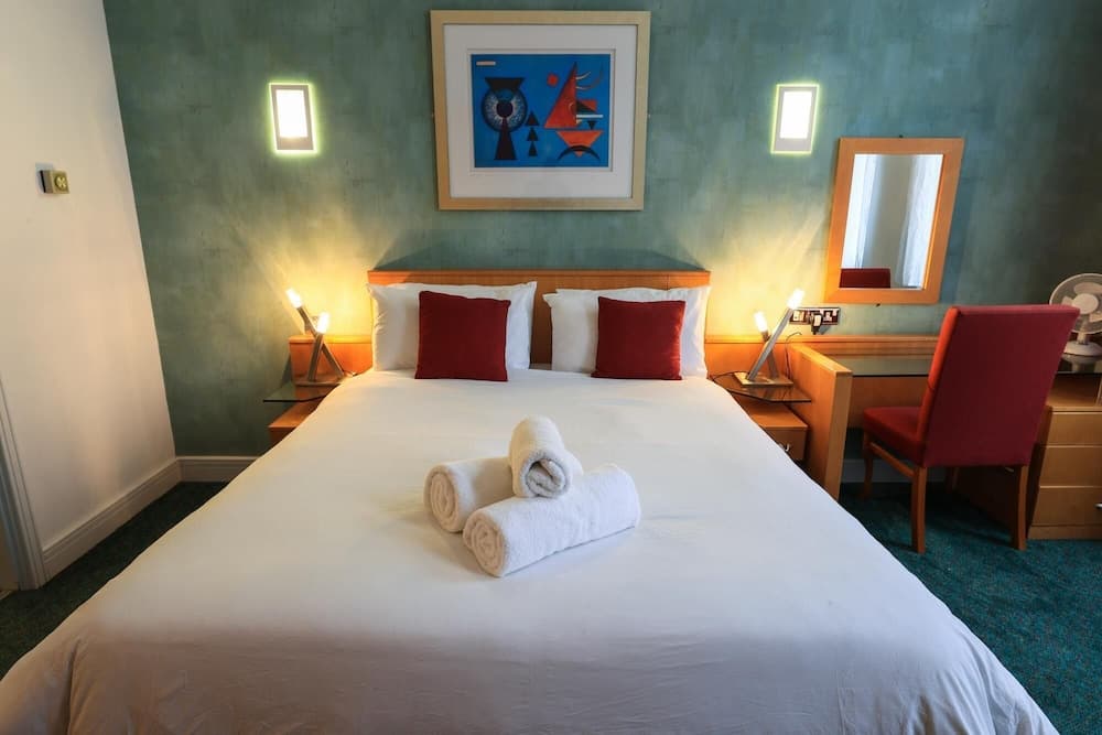 Comfortable And Spacious City Centre Studio Apartment