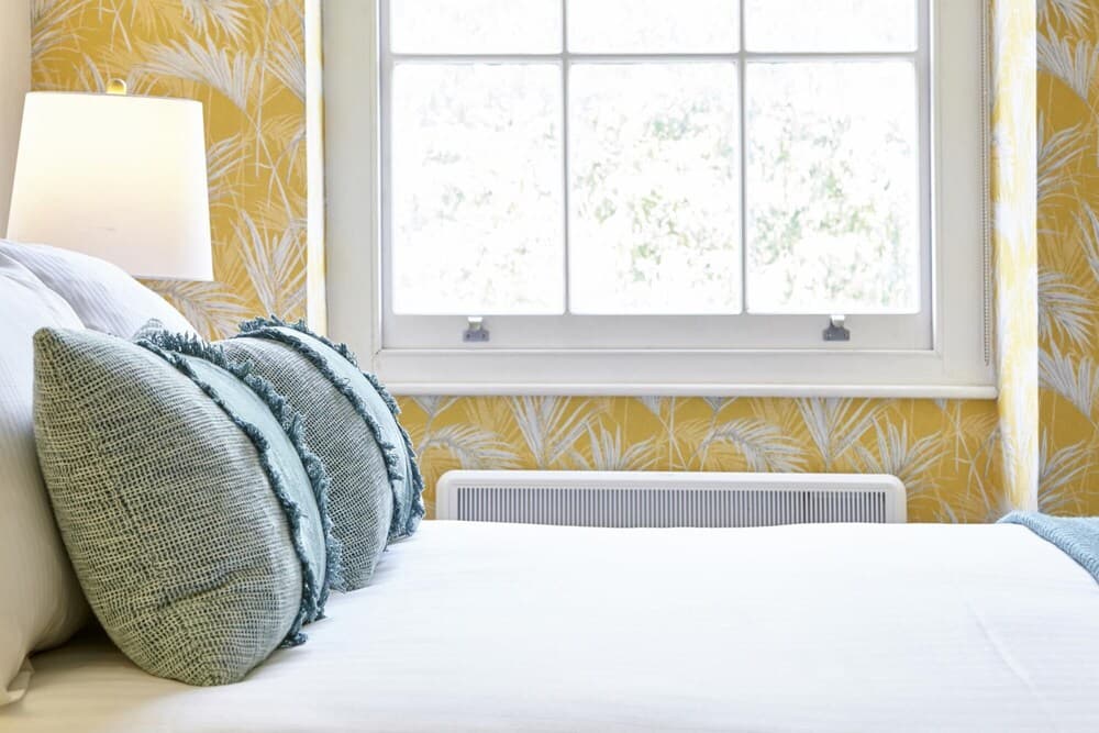 Your Apartment Berkeley Sq Pads 1