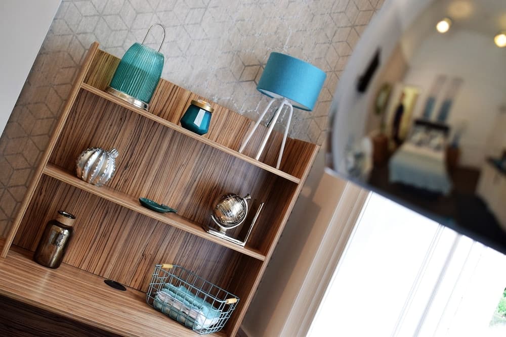 Your Apartment Berkeley Sq Pads 3