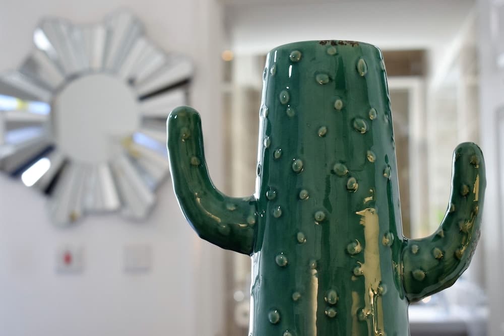 Your Apartment Berkeley Sq Pads 7