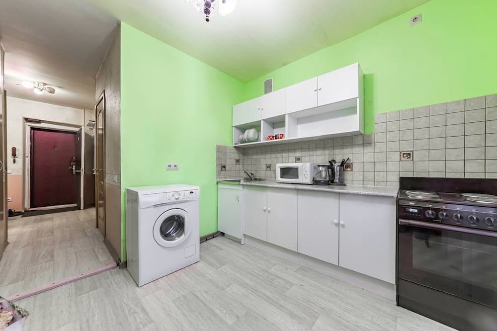 Apartment Hanaka Menzhinskogo 21