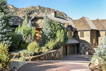 Miners Trail Road Home by iTrip Aspen Snowmass