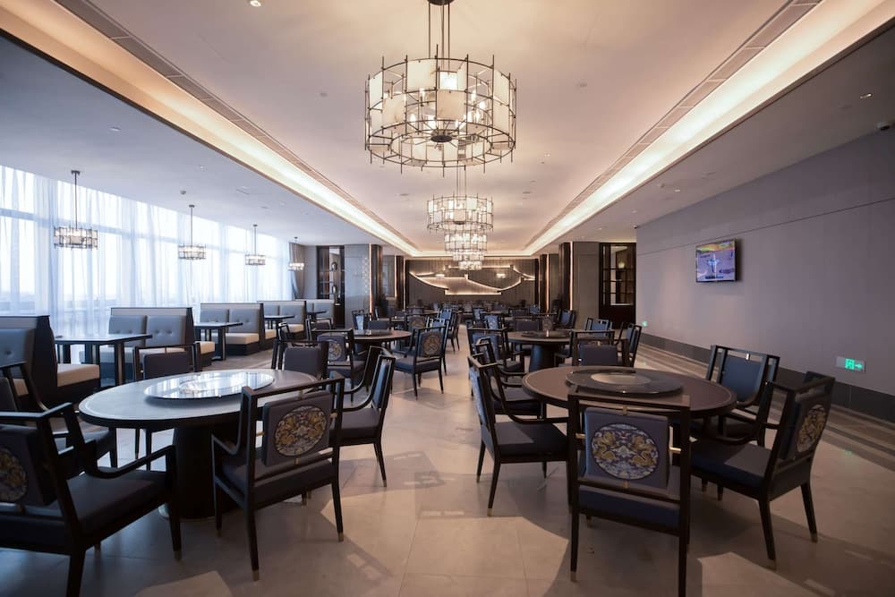 Howard Johnson By Wyndham Bayan Plaza Qidong