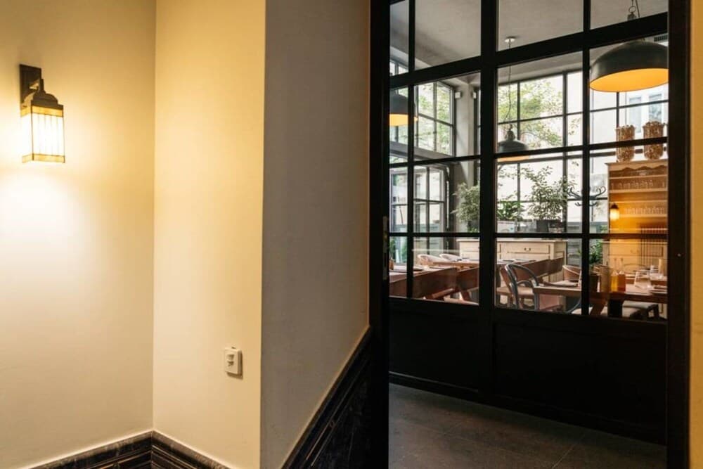 Apartment English Style Contemporary art by Square in Notting Hill Design