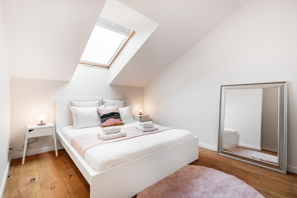 Elegant Penthouse Rooftop View Over Old Town Jewish Quarter