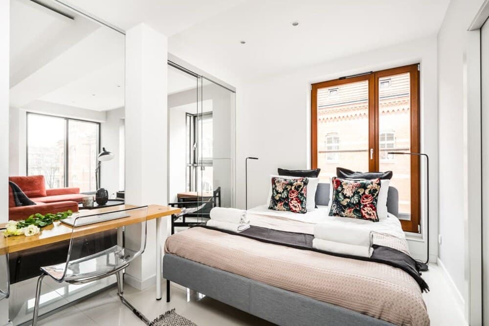 Feel Cracow s Modern Vibe in Gorgeous Penthouse Views Over Jewish Quarter