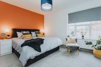 Entire House with Parking in Rugby