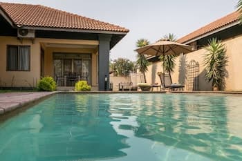 3 Bedrooms Exclusive Villa in Mass Media