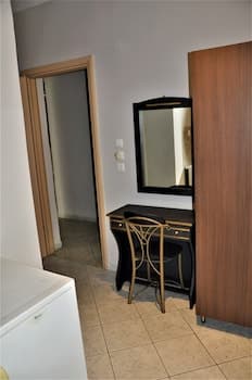 Beautiful Bedroom for 3 People in Limenaria, Only 5 Minutes Away From Center