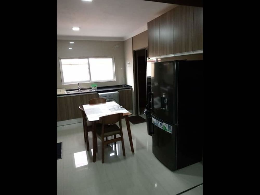 Exclusive 4 Bedrooms in Handsworth Along Kamloops Close University of Zambia