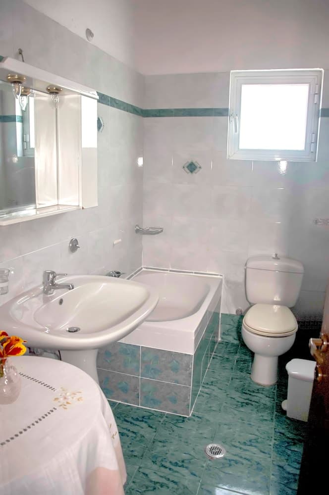 Holiday Apartments in Pelekas Beach, Corfu